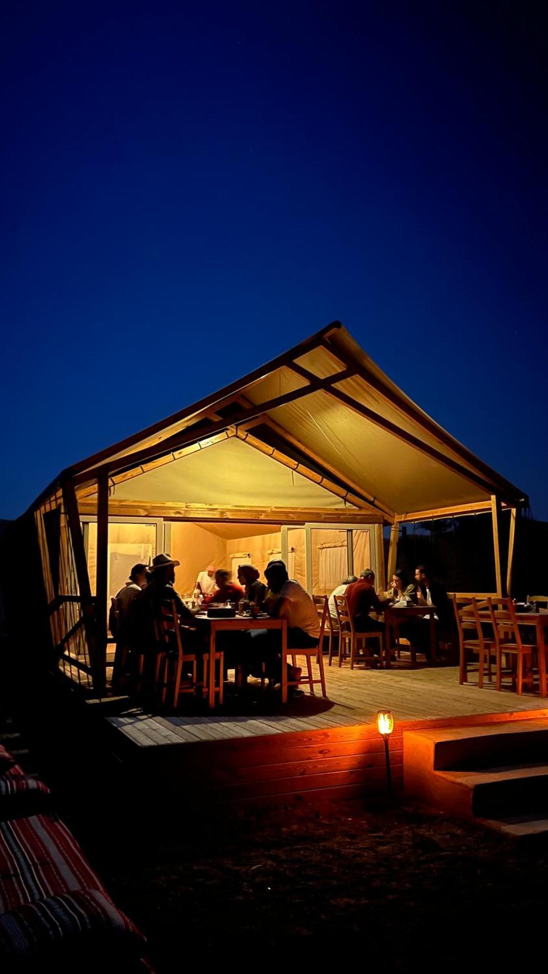 Adventurer Camp Hotell Al Wāşil Eksteriør bilde
